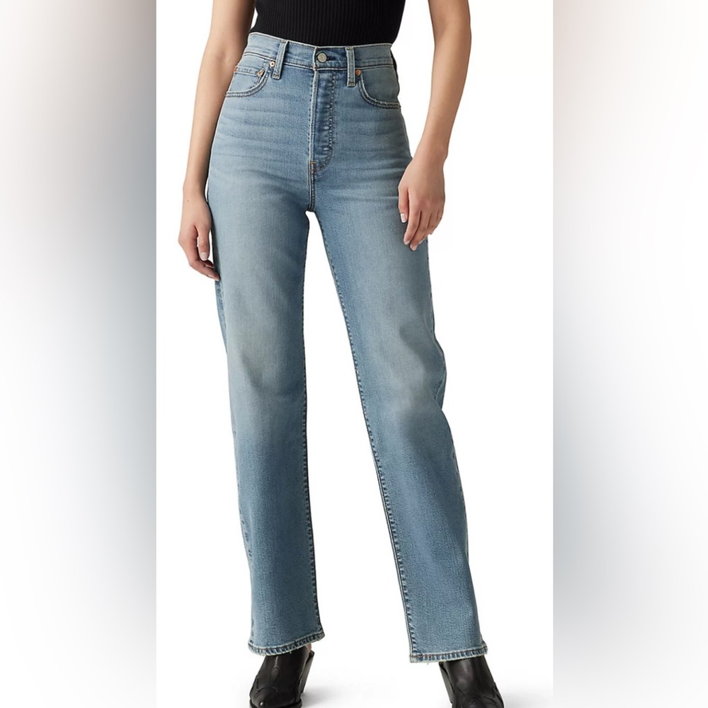 Levi’s Ribcage straight jeans